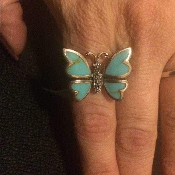 Jenna Blue butterfly ring - Picture 4 of 6